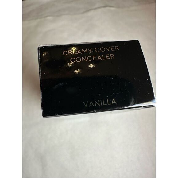 HERA Creamy Cover Concealer 7.5g. Color vanilla - Picture 4 of 5